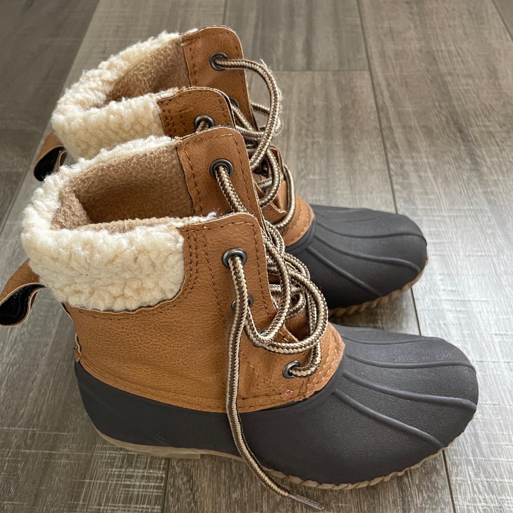 Boys lined Duck Boots **Excellent condition**